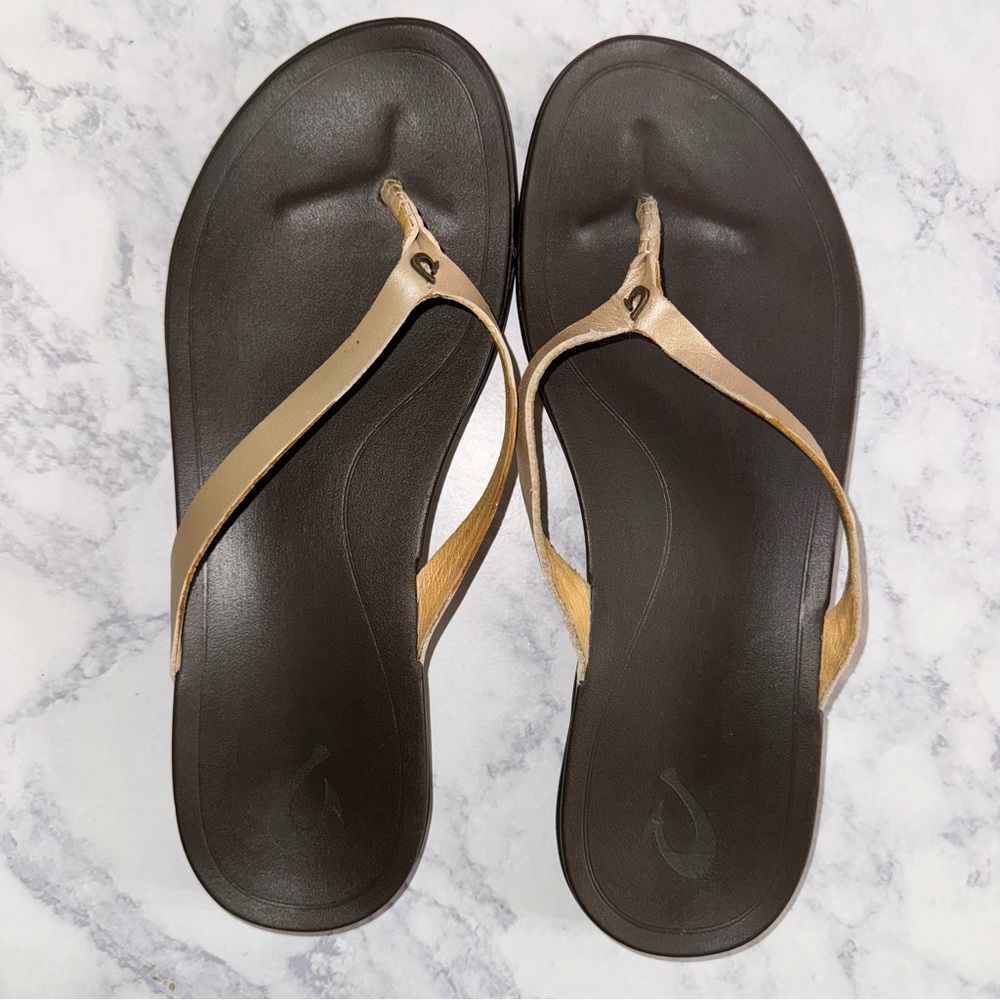 Olukai sandals Leather made Beach Sandals size 9